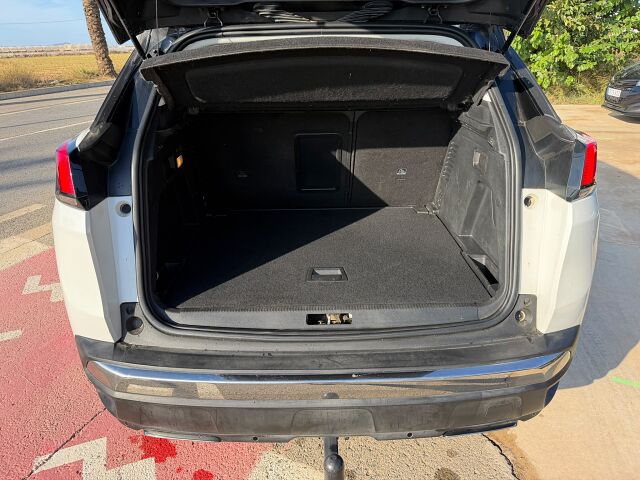 PEUGEOT 3008 ALLURE 1.2 E-THP AUTO SPANISH LHD IN SPAIN 91000 MILES SUPERB 2018